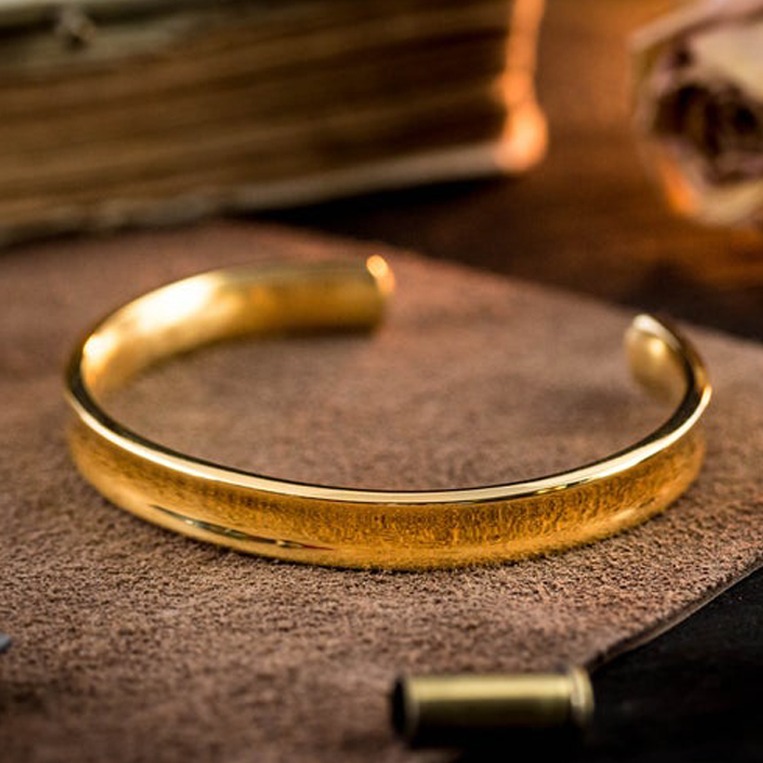 18 Kt Hallmark Stamped Yellow Gold Wide Open Men's Cuff Bracelet