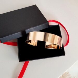 18 Kt Hallmark Stamped Yellow Gold Line Men's Cuff Bracelet 25 Grams