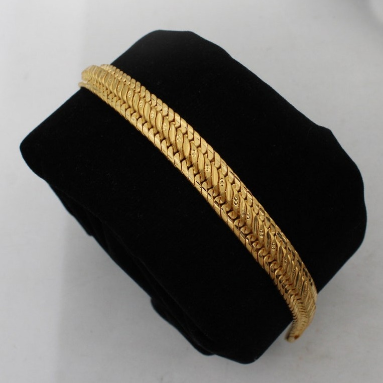22 Kt Yellow Gold Link Chain Handmade Men's Bracelet 30 Gms