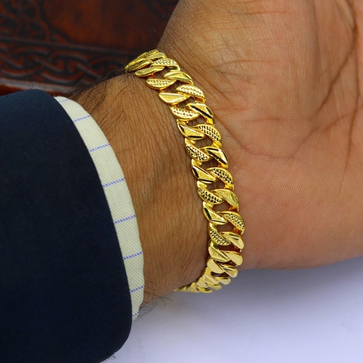 22 Kt Yellow Gold Link Chain Handmade Men's Bracelet 25 Gms