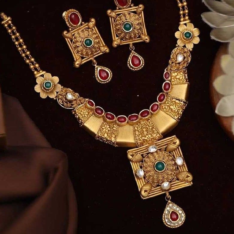 22KT Antique Choker Bridal Necklace Set