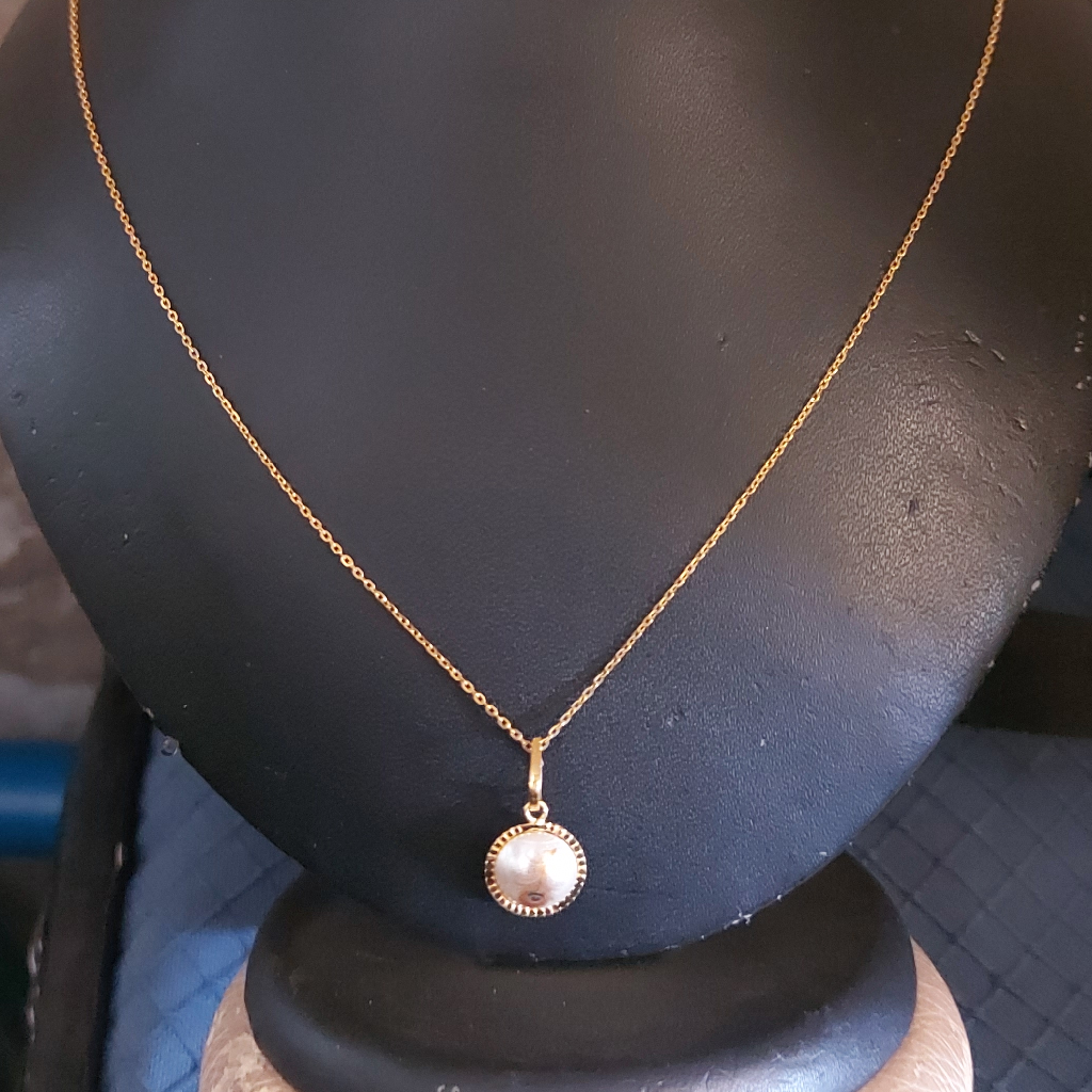 916 Gold  light weight chain With Pendant