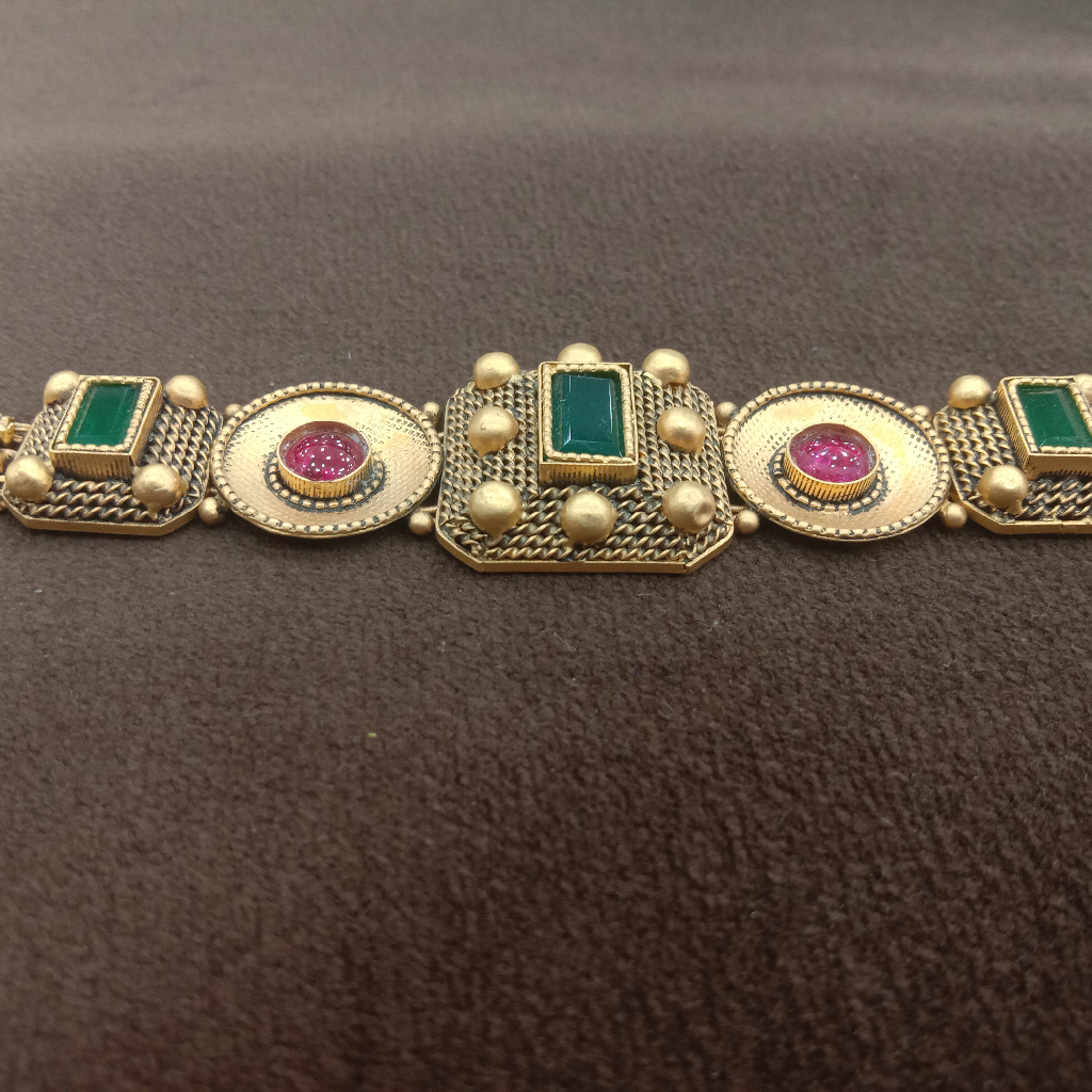 22 k Gold Antique Bracelet - Image 2