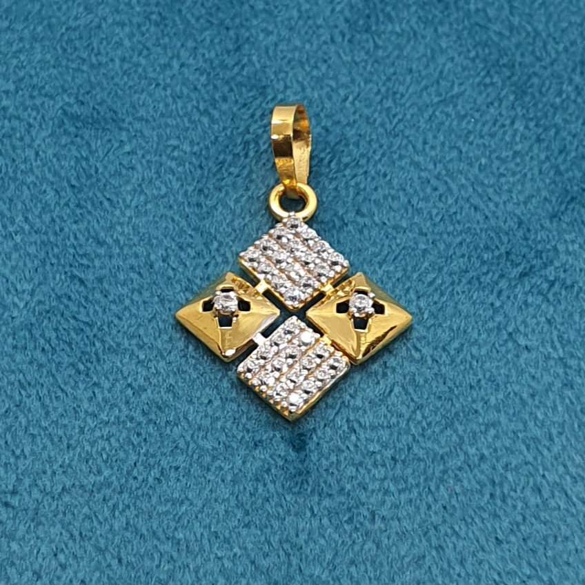 18.k Gold Diamond Pendant