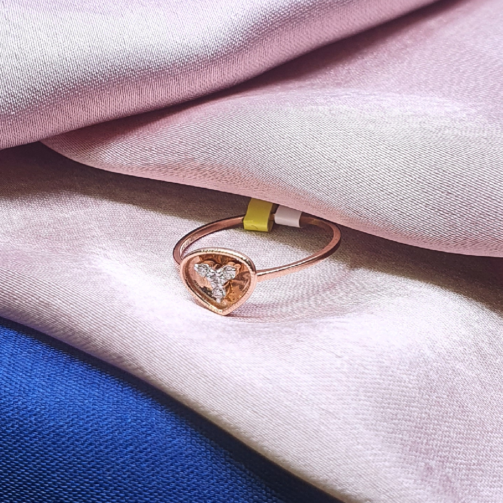 18.k Gold Real Diamond Ring