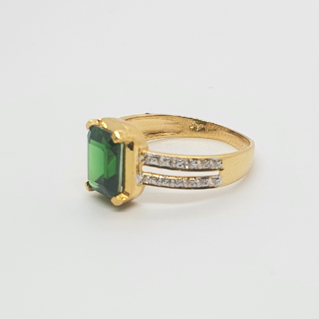 91.6 Gold Green Stone Ladies Ring - Image 2