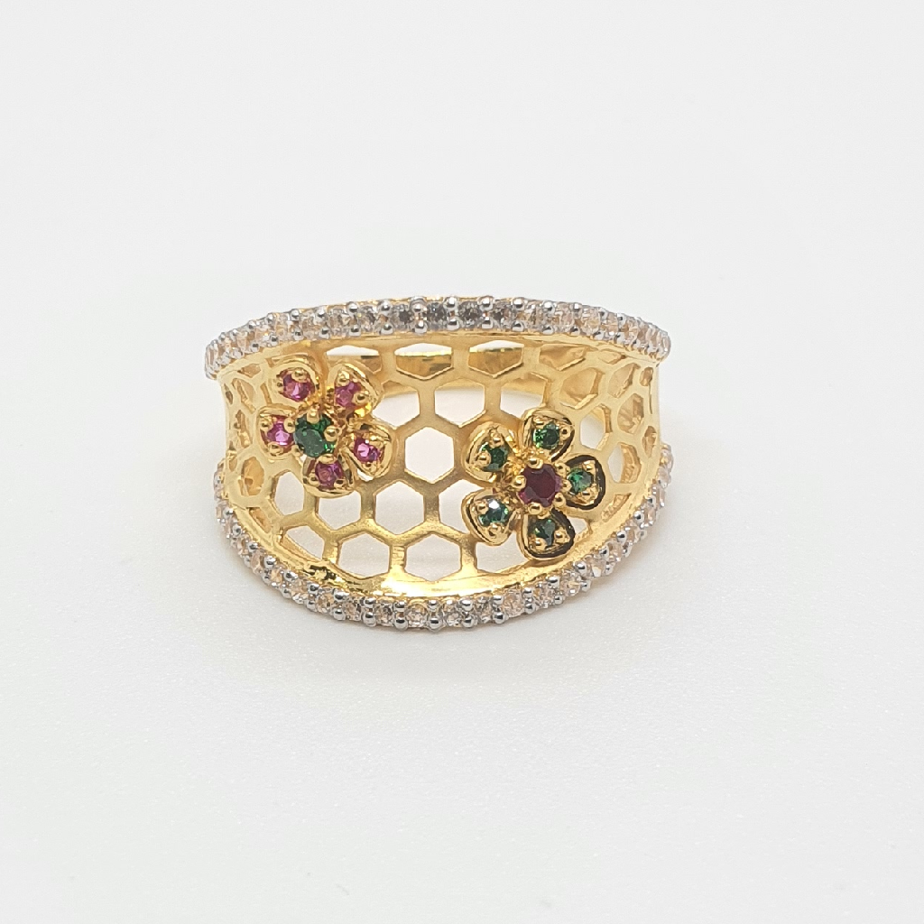 22.k Gold Fancy Ladies Ring