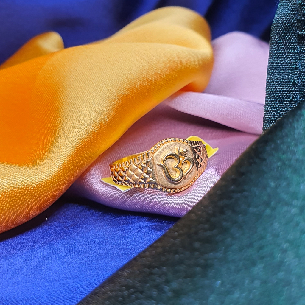 Gold 22.k Om Design Gents Ring