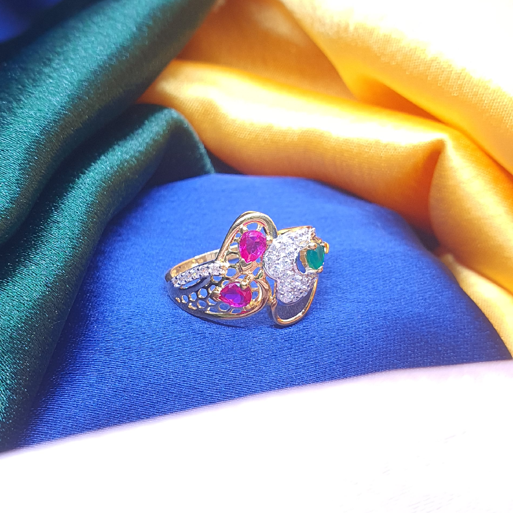 Gold 22.k Diamond Ladies Fancy Ring