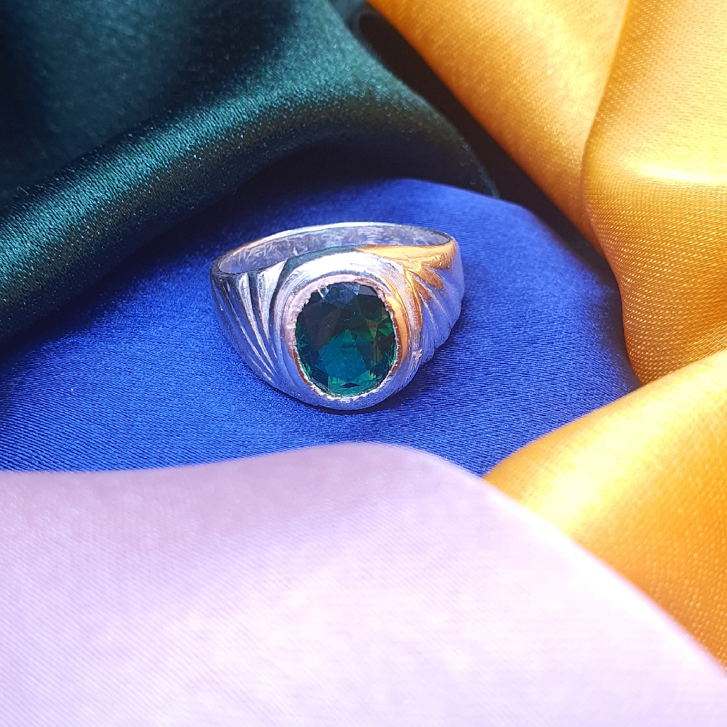 Silver Emerald Stone Ring