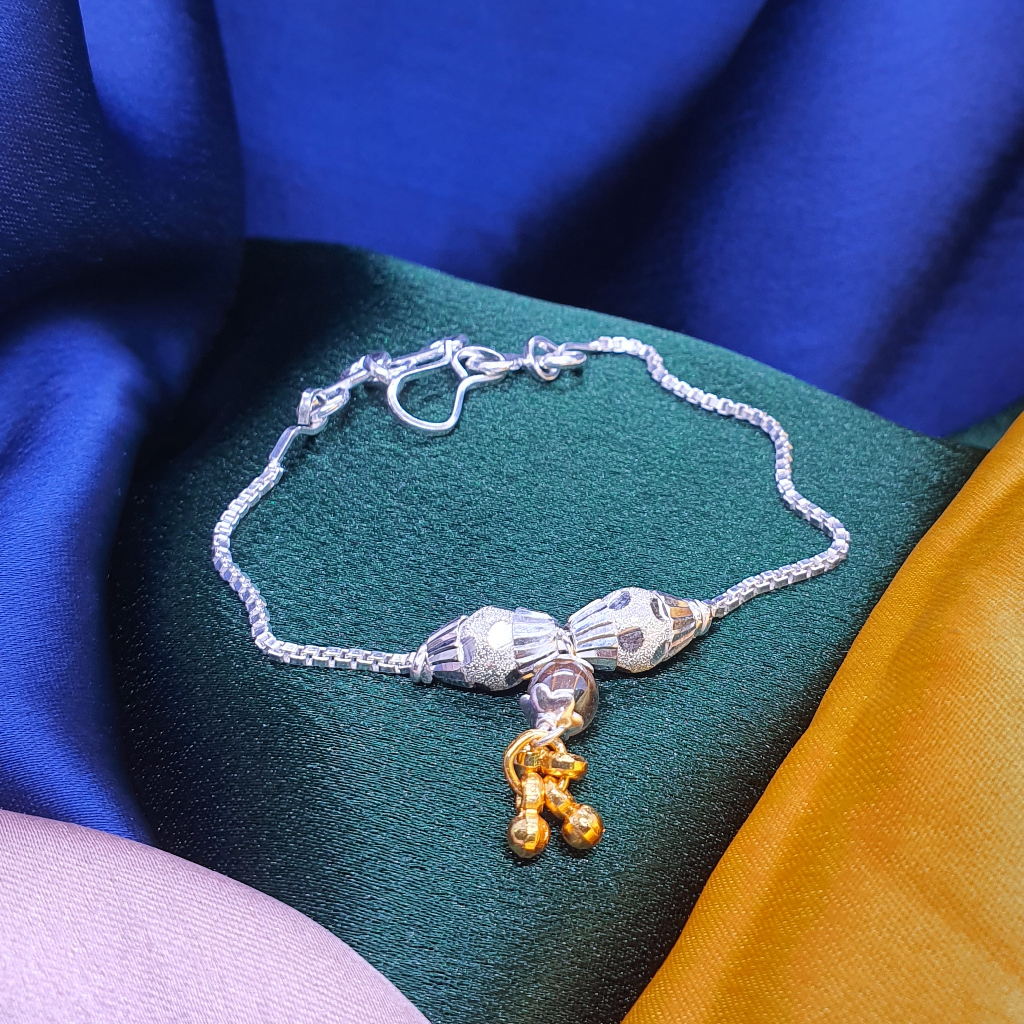Silver Fancy Ladies Shrimant Rakhdi
