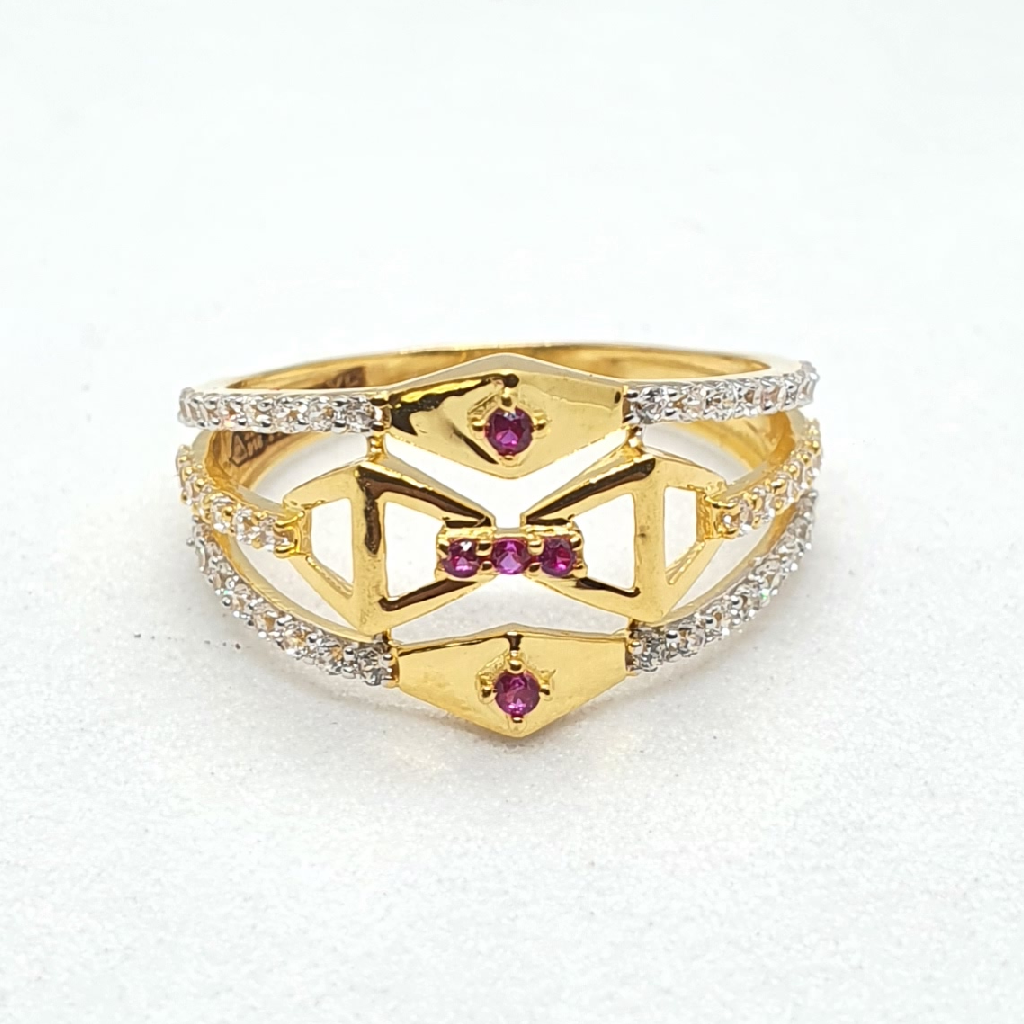 Gold 91.6 Ladies Diamond Ring
