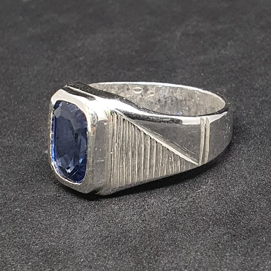 Silver Blue Sapphire Stone Ring - Image 2