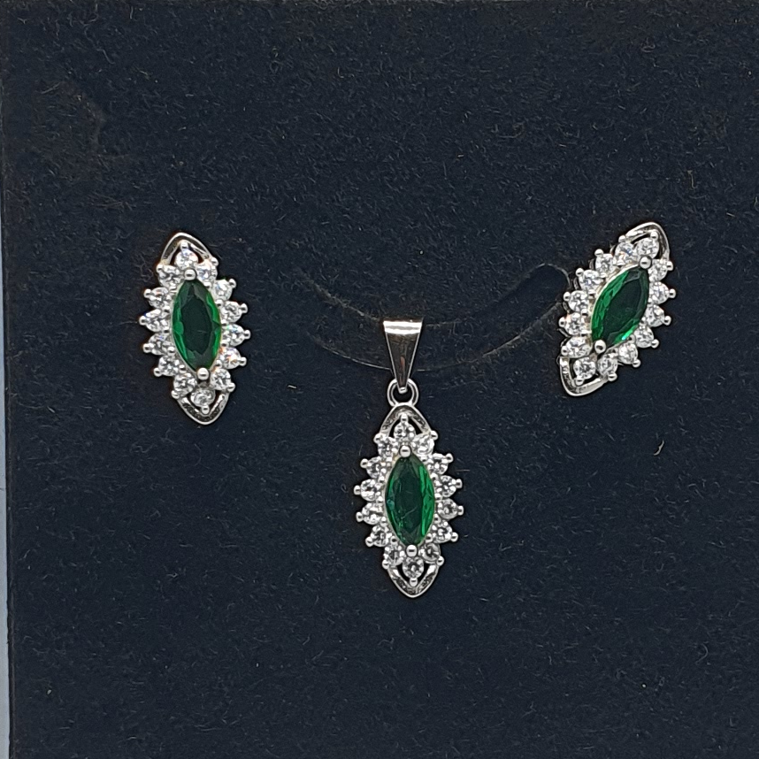 Silver 92.5 Green Stone Fancy Pendant Set