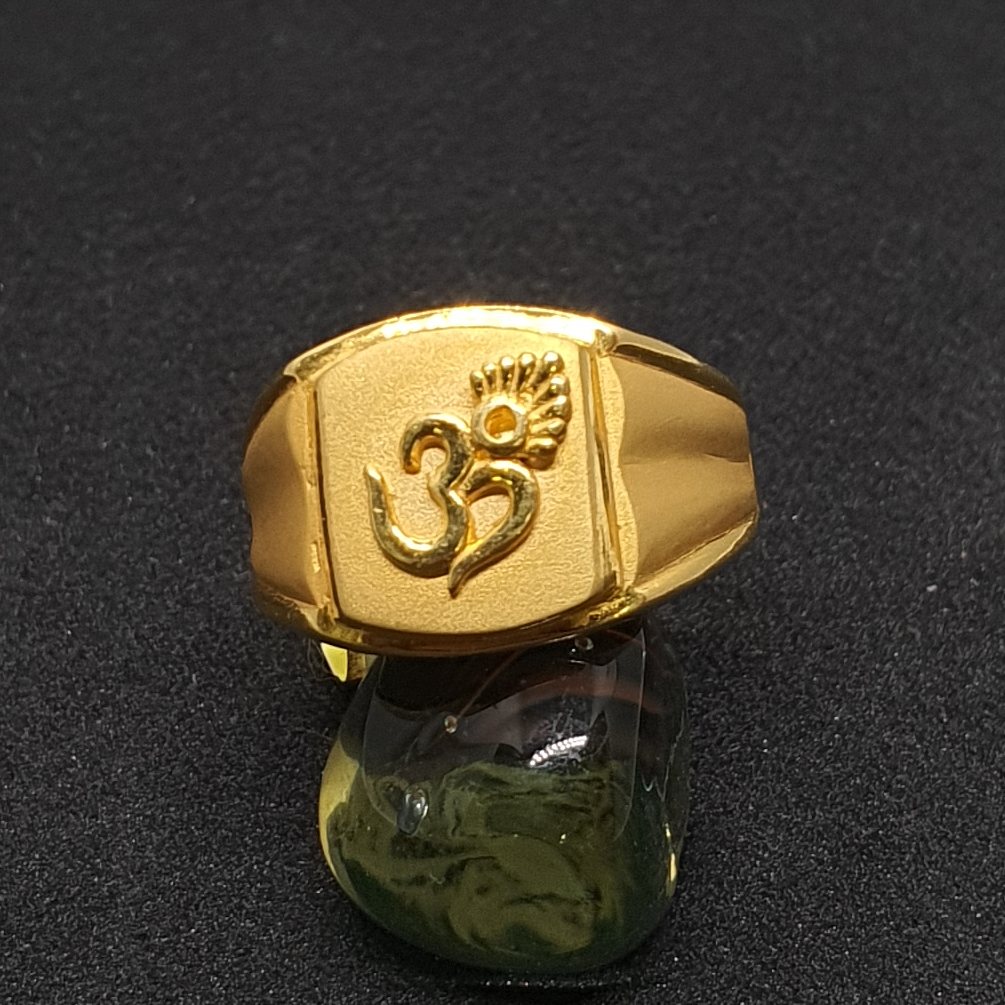 22.k 91.6 Om Design Gents Ring