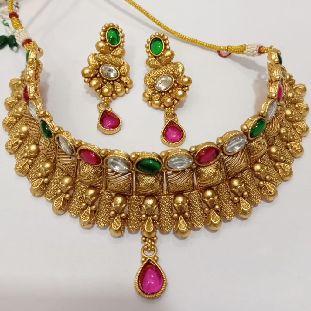 Imitation fancy necklace set