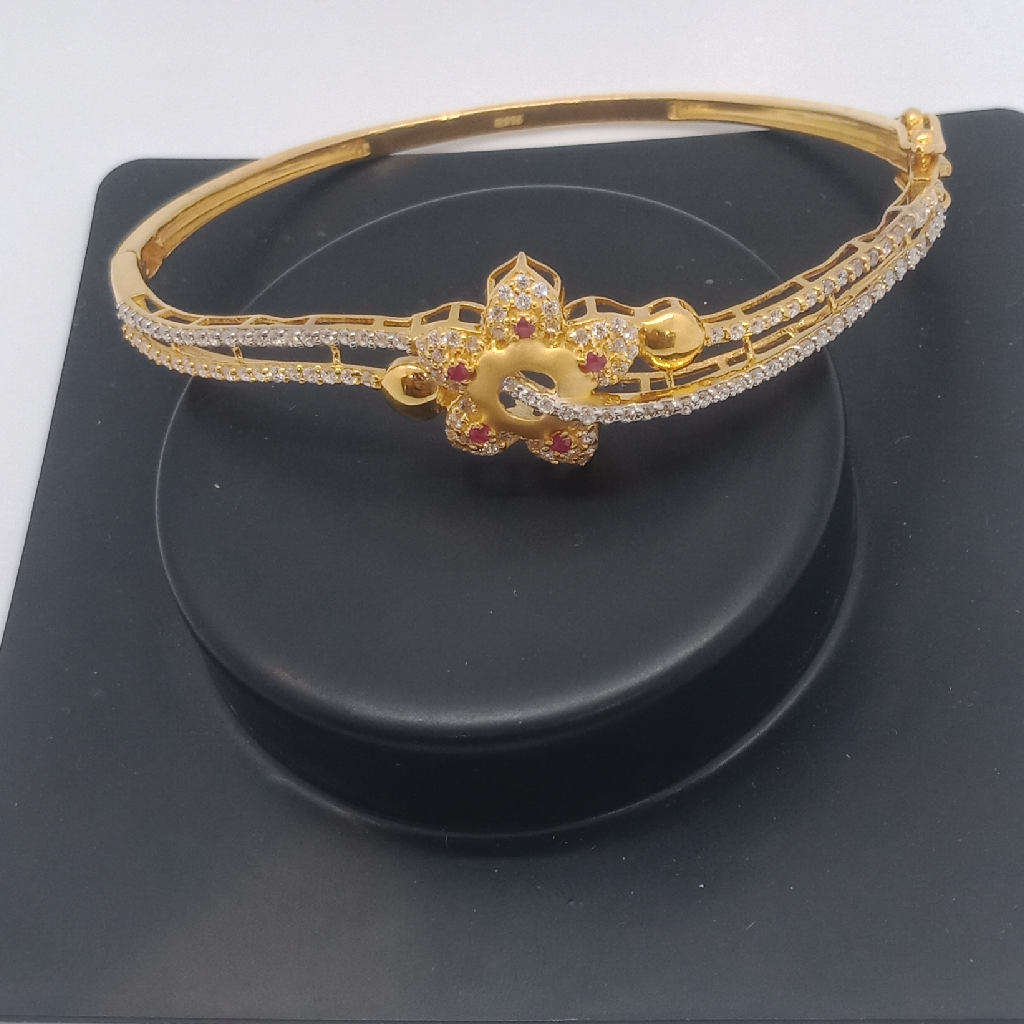 22k Diamond ladies bracelet