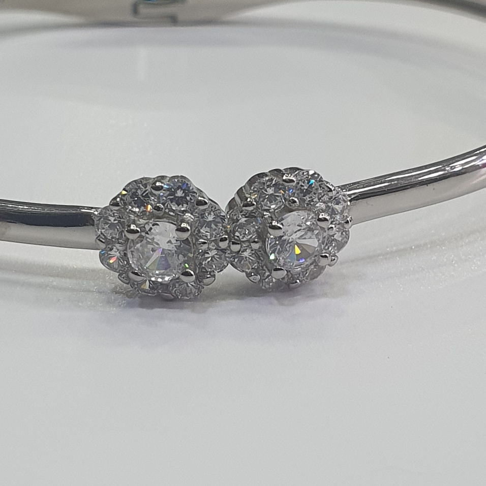 Silver 92.5 White Stone Kada - Image 3