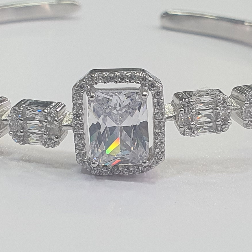 Silver 92.5 white stone fancy kada - Image 2