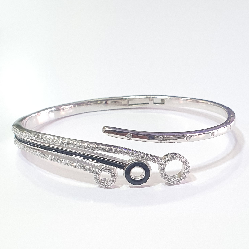 Silver 92.5 Diamond Fancy Kada