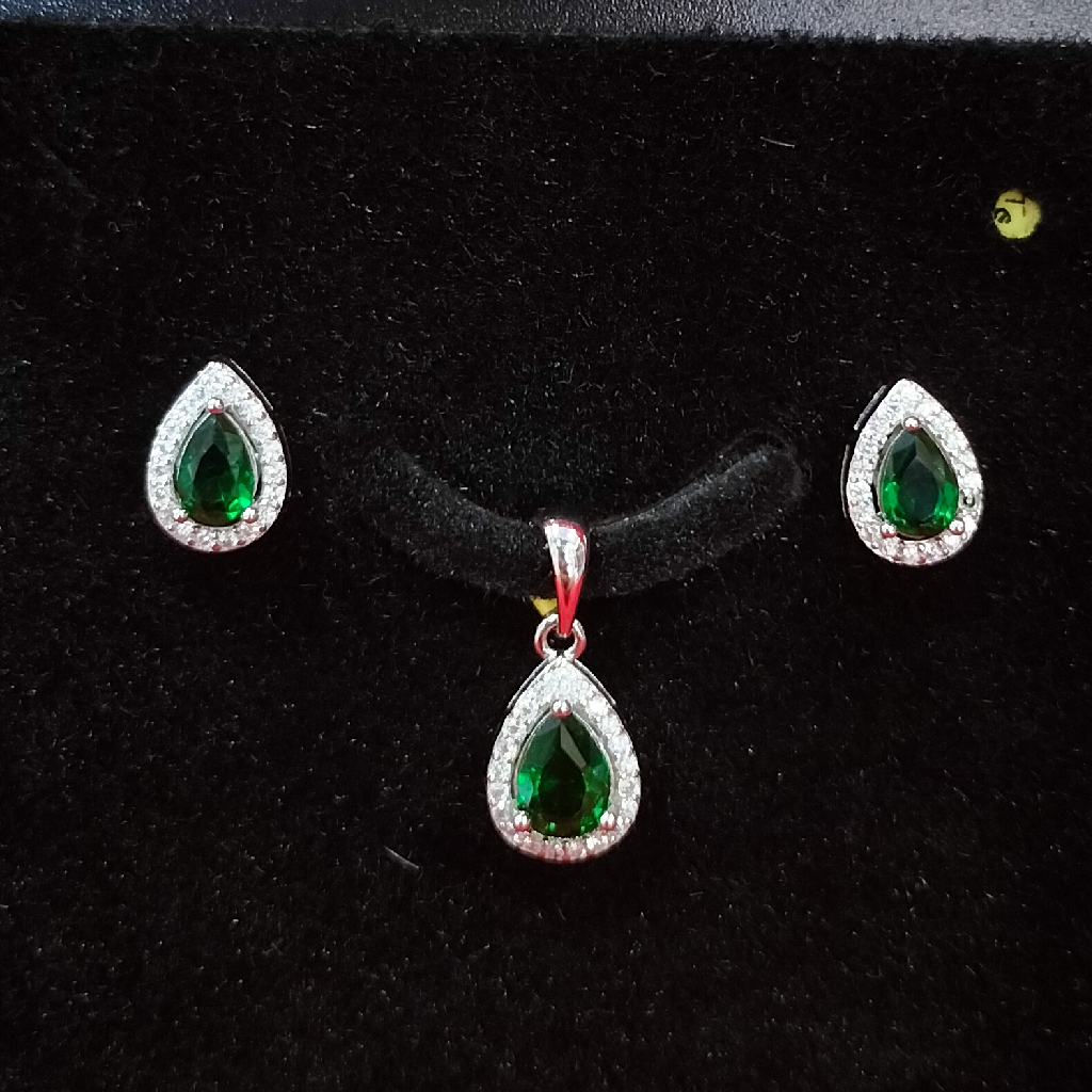 92.5 silver green diamond fancy pendant set