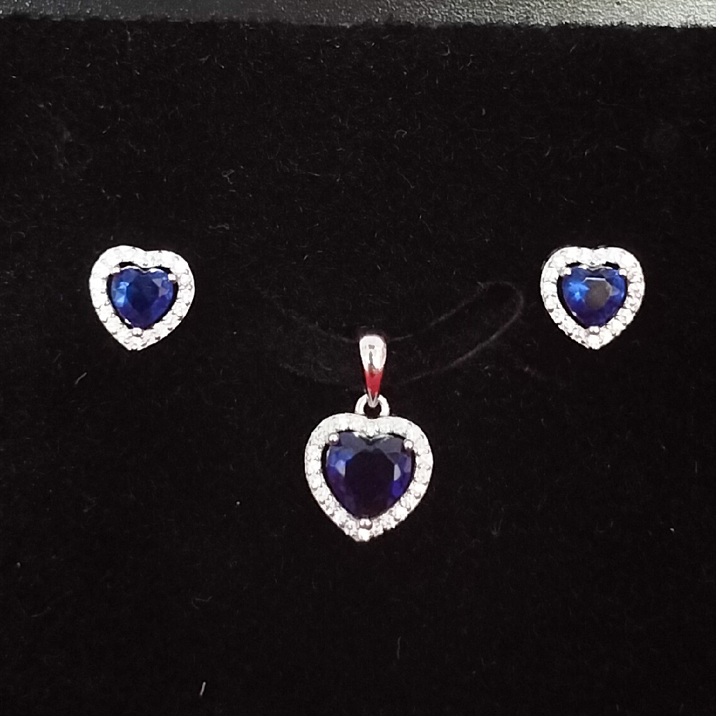 92.5 Silver Blue Diamond Heart Shape Pendant Set