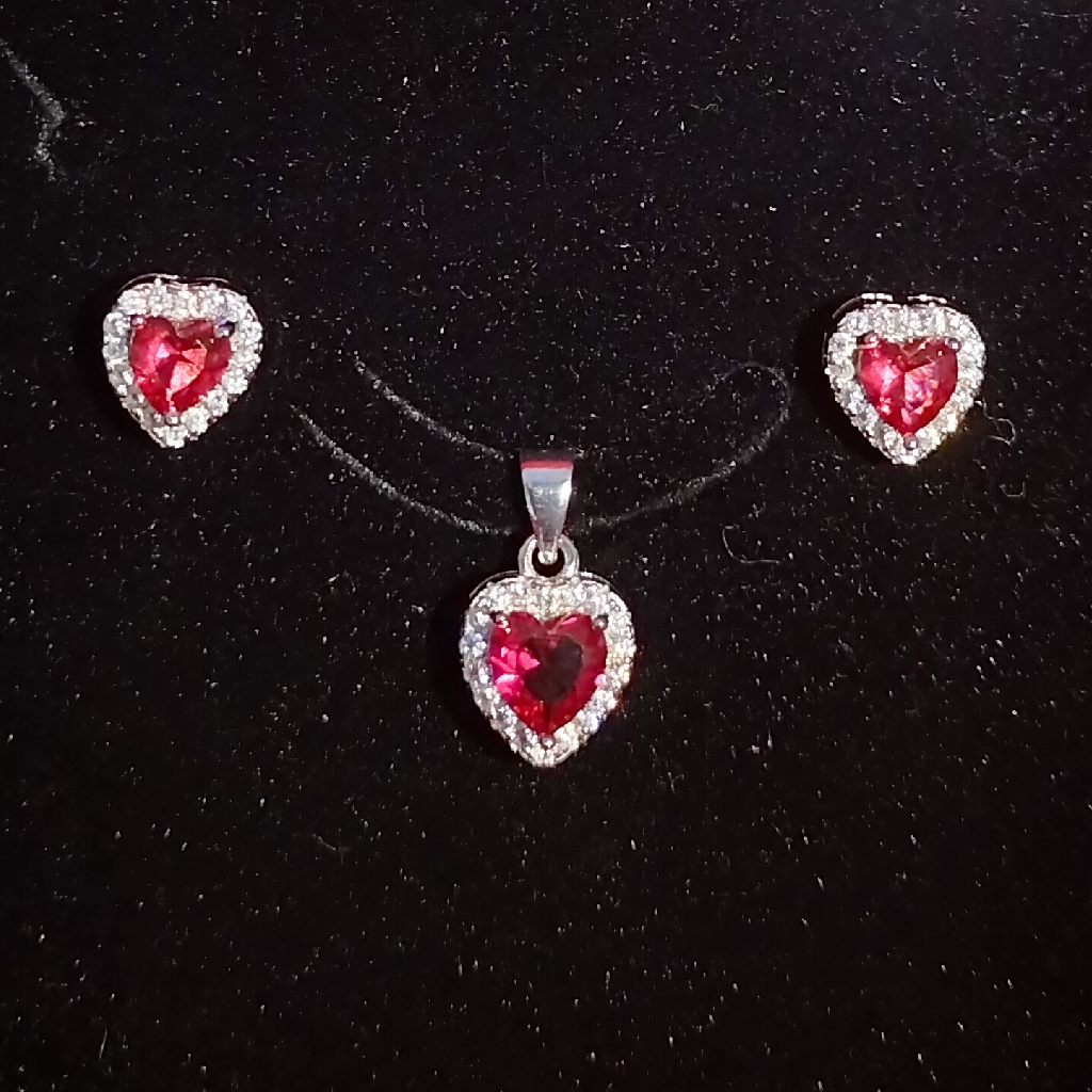 92.5 silver red diamond heart shape pendant set
