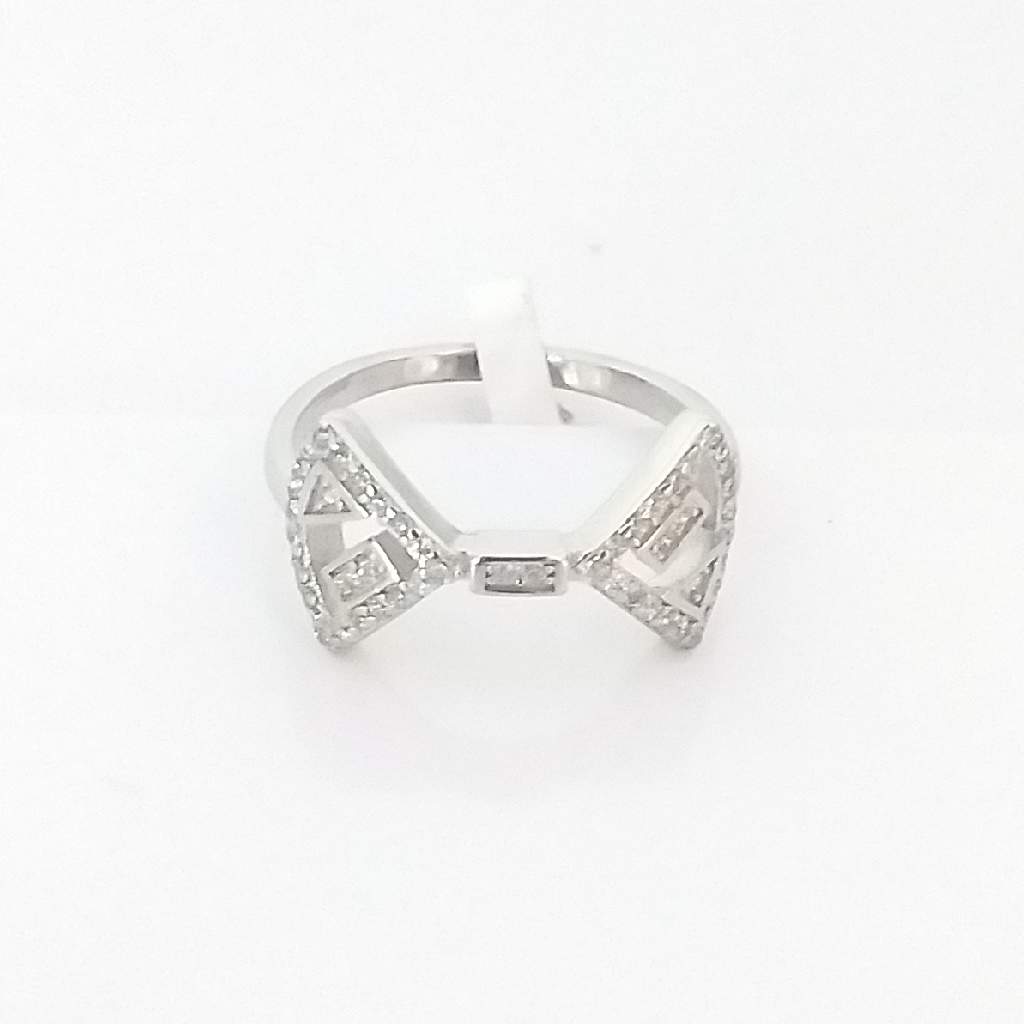 92.5 Silver Fancy Diamond Ladies Ring