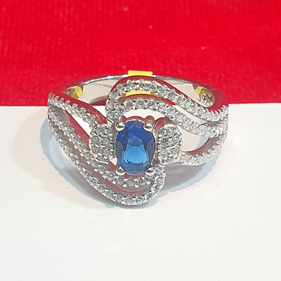 92.5 Silver Blue And White Diamonds Fancy Design Ring