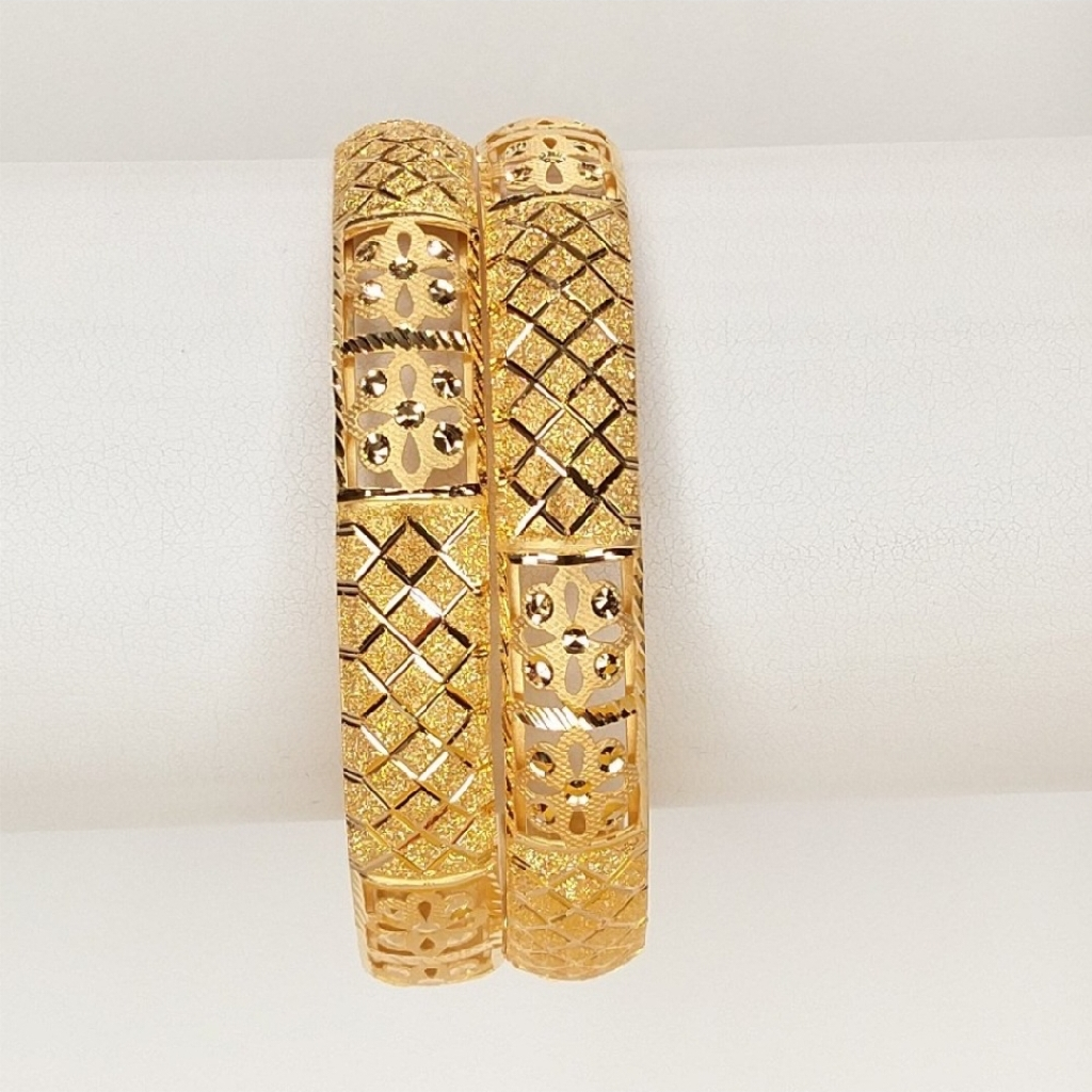 22.k traditional women bangles
