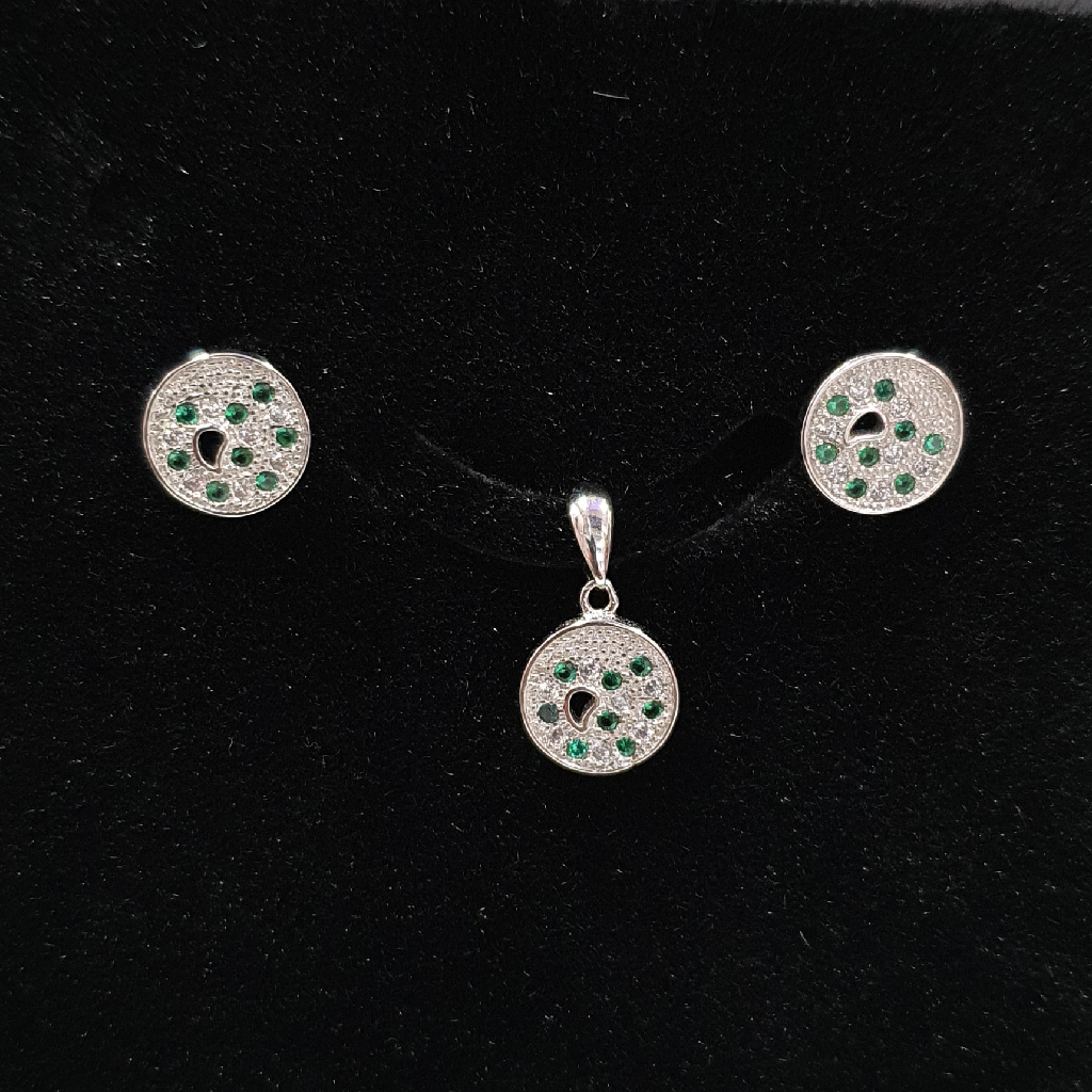 92.5 silver Green Stone pendant set