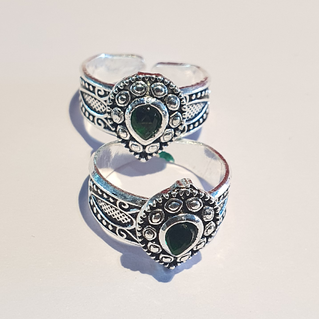 Silver oxidize machhali Toe Rings