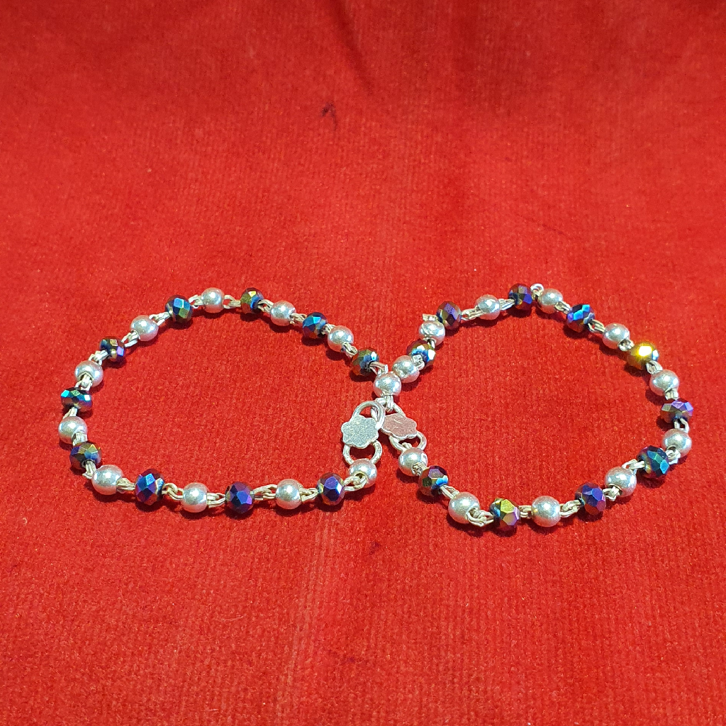 Silver white blue moti Nazariya