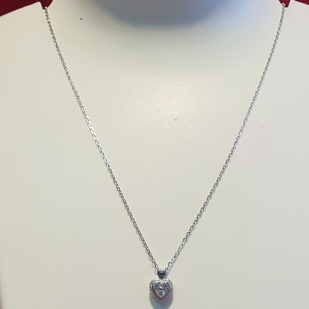 Mini Heart Diamond Pendant With Chain