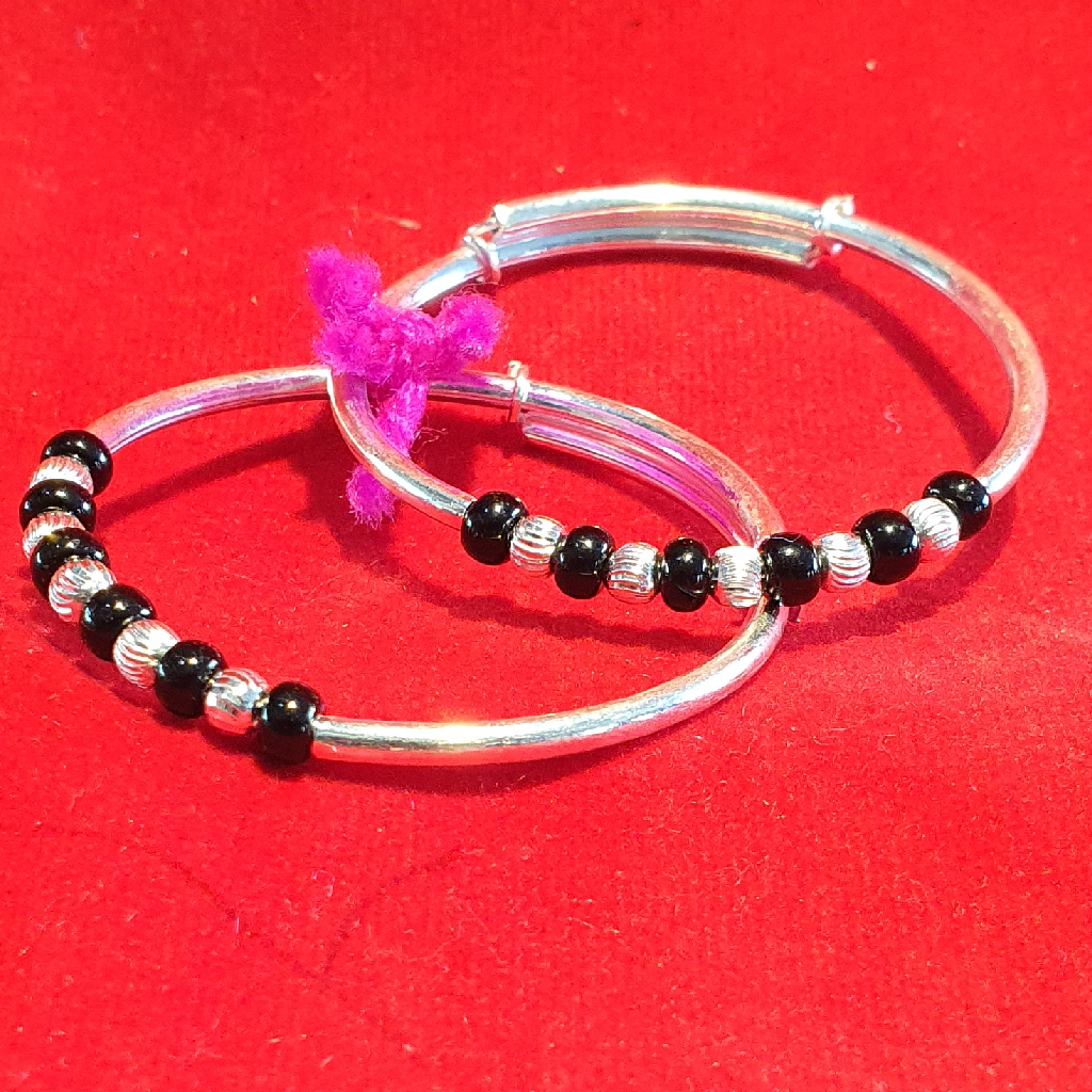 Silver Vartical Moti Baby Bangle