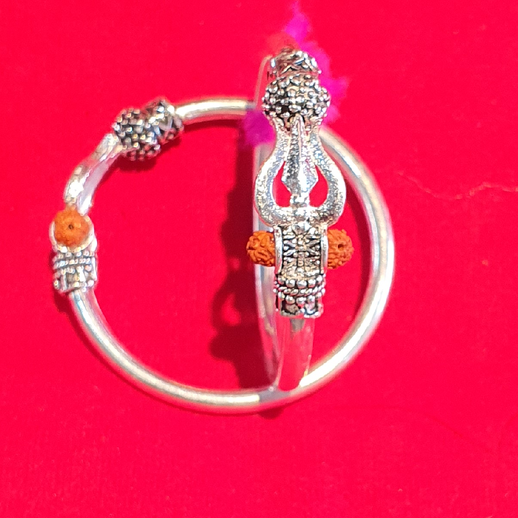 Silver damru trishul bachha kadli