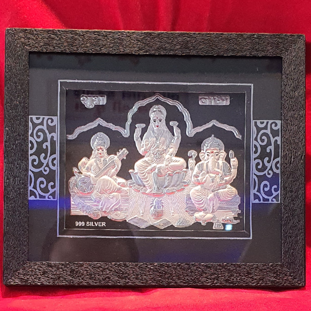 999.silver trimurti photo frame