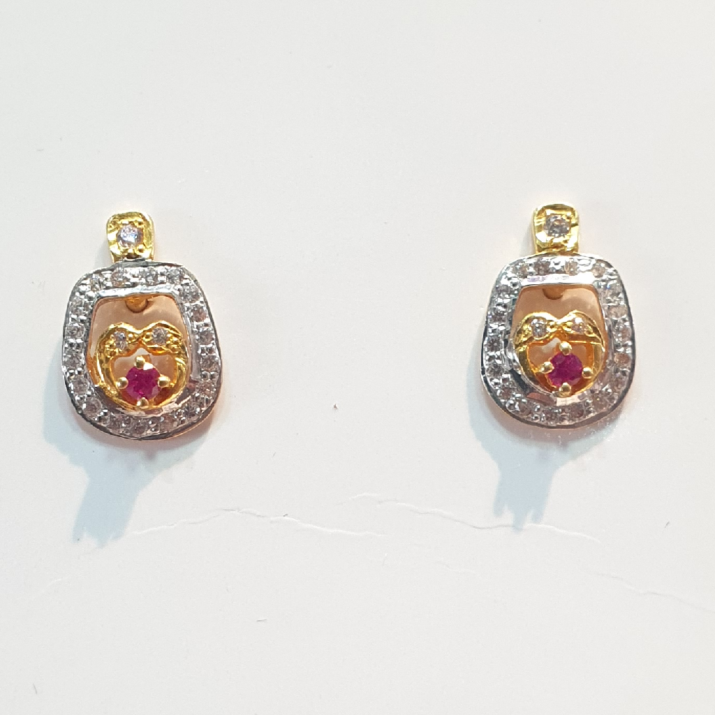 Casting Fancy Design Earrings