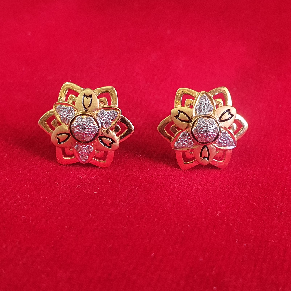 22k Gold Rhodium Metal Caster earring