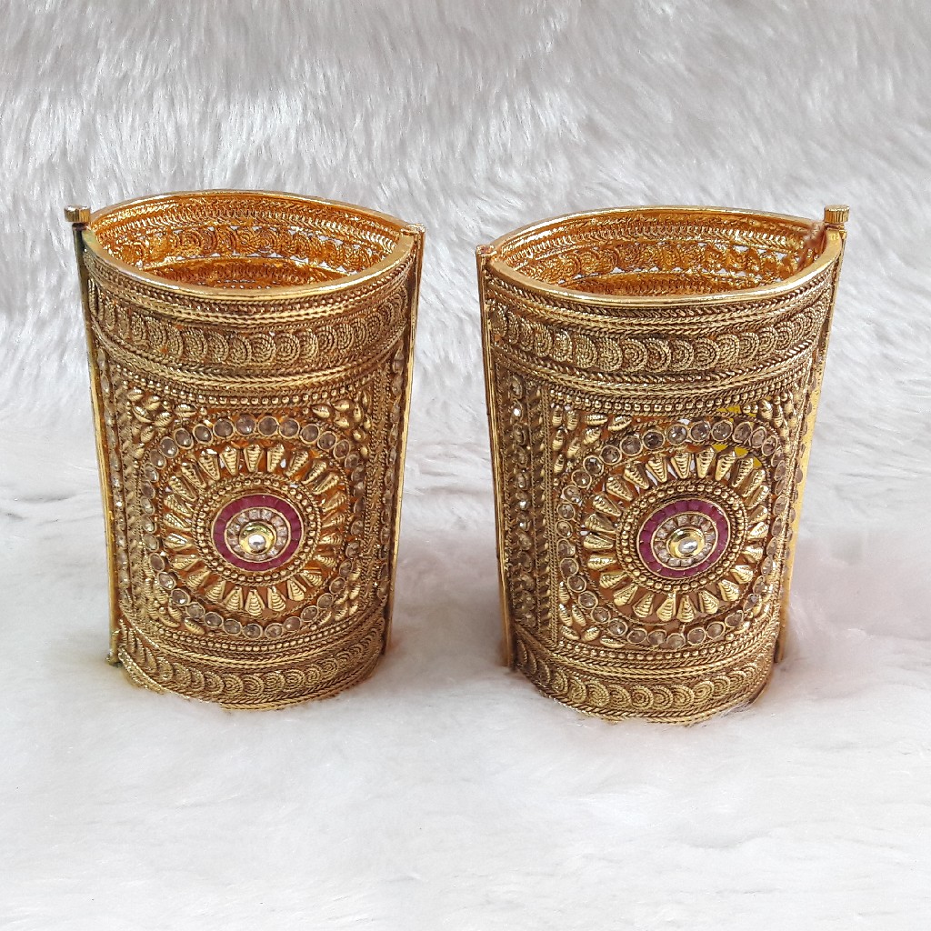 Antique fancy patla