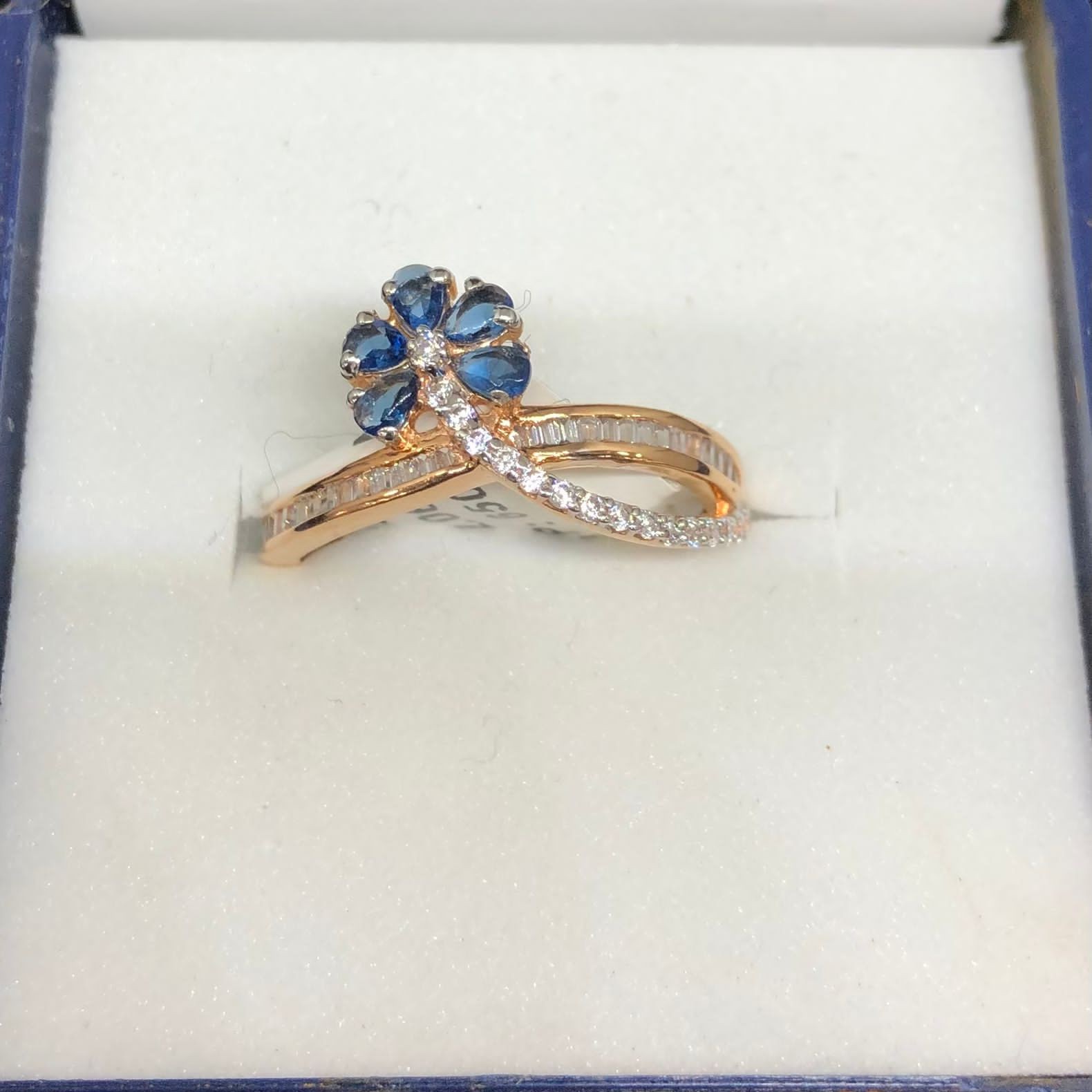 18K Gold Designer Ring