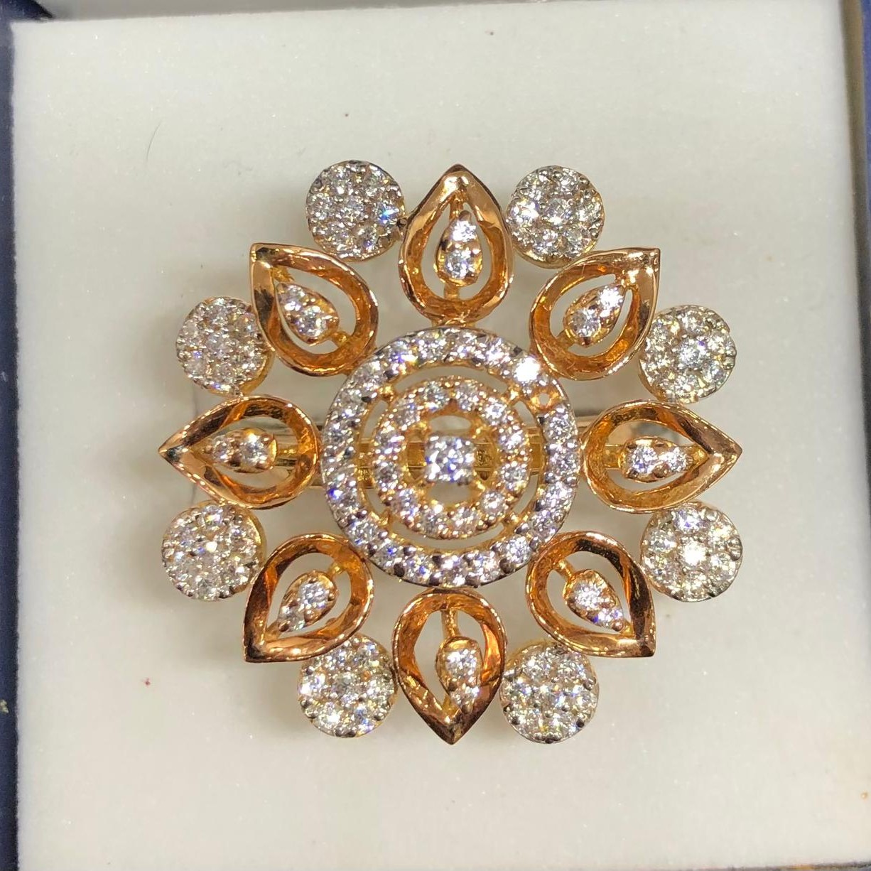 18K Gold Unique Ring