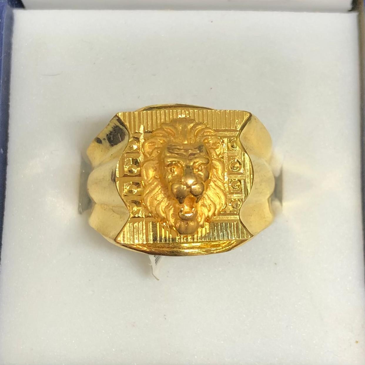 916 Gold Lion Face Design Gents Ring