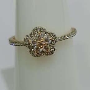916 Gold  Hallmark Flower Design Ring