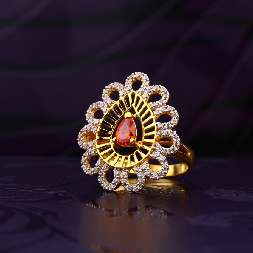 916 Gold Leaf Shape Diamond Ring