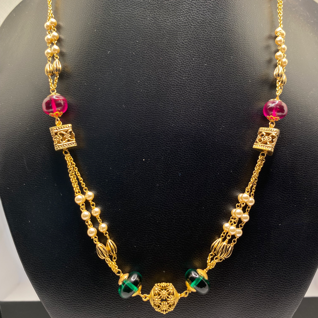 Gold Antique pearls necklace