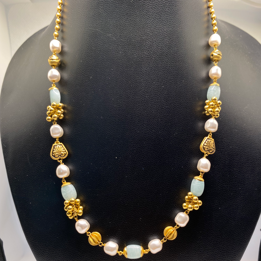 Gold Antique pearls necklace For Women