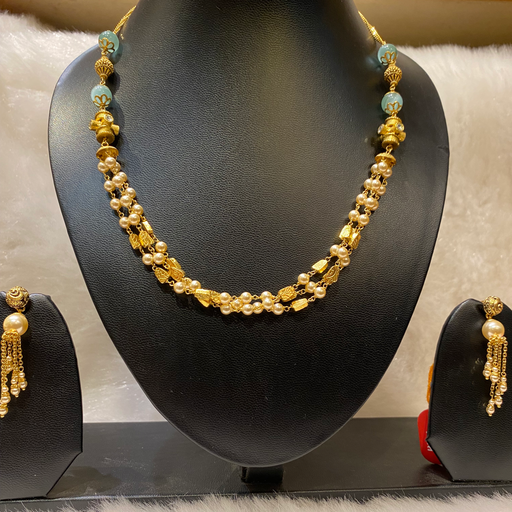 Yellow Gold Pearl Floral Necklace Set