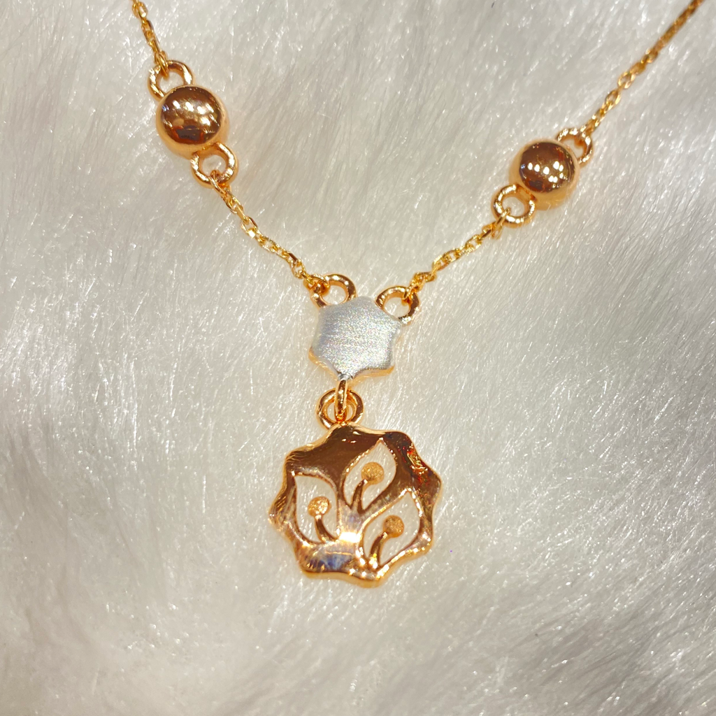Italian rose gold flower pattern chain - Image 2