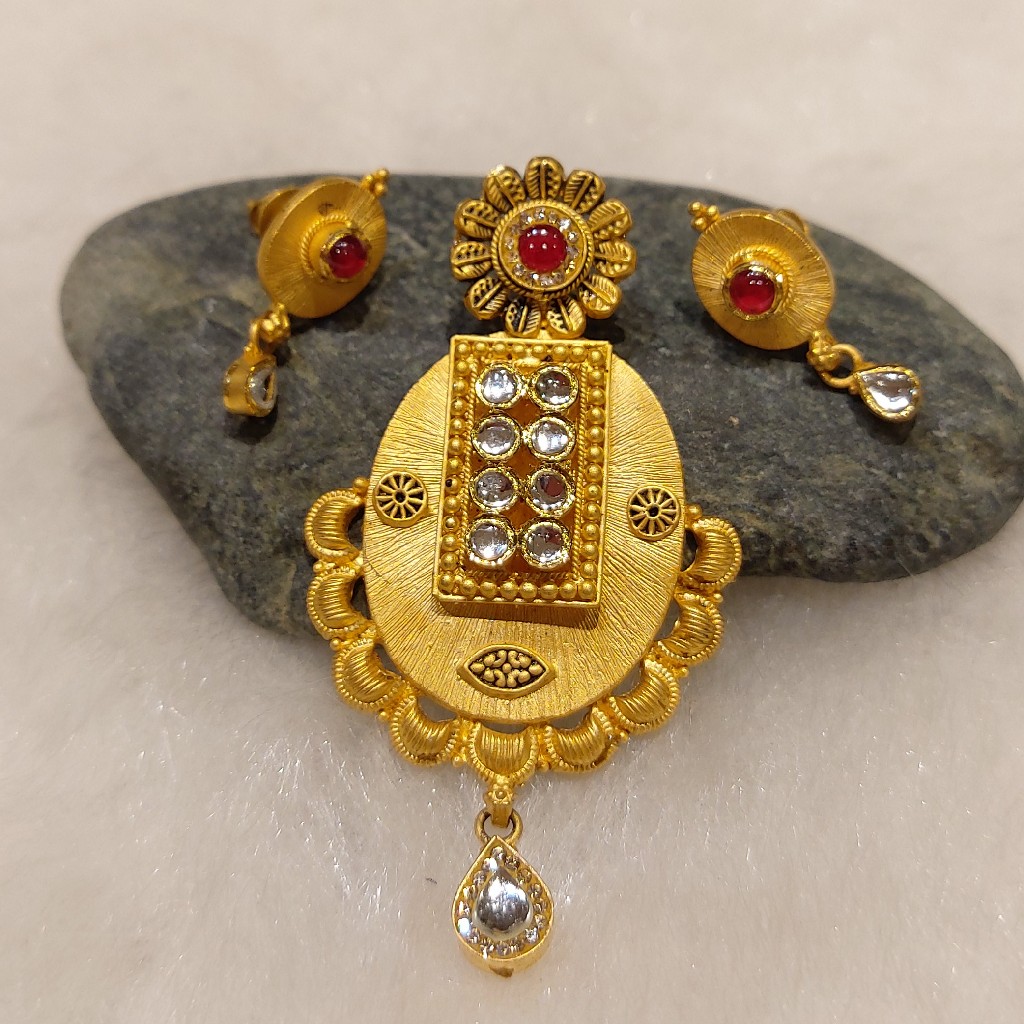 Antique Pendant set